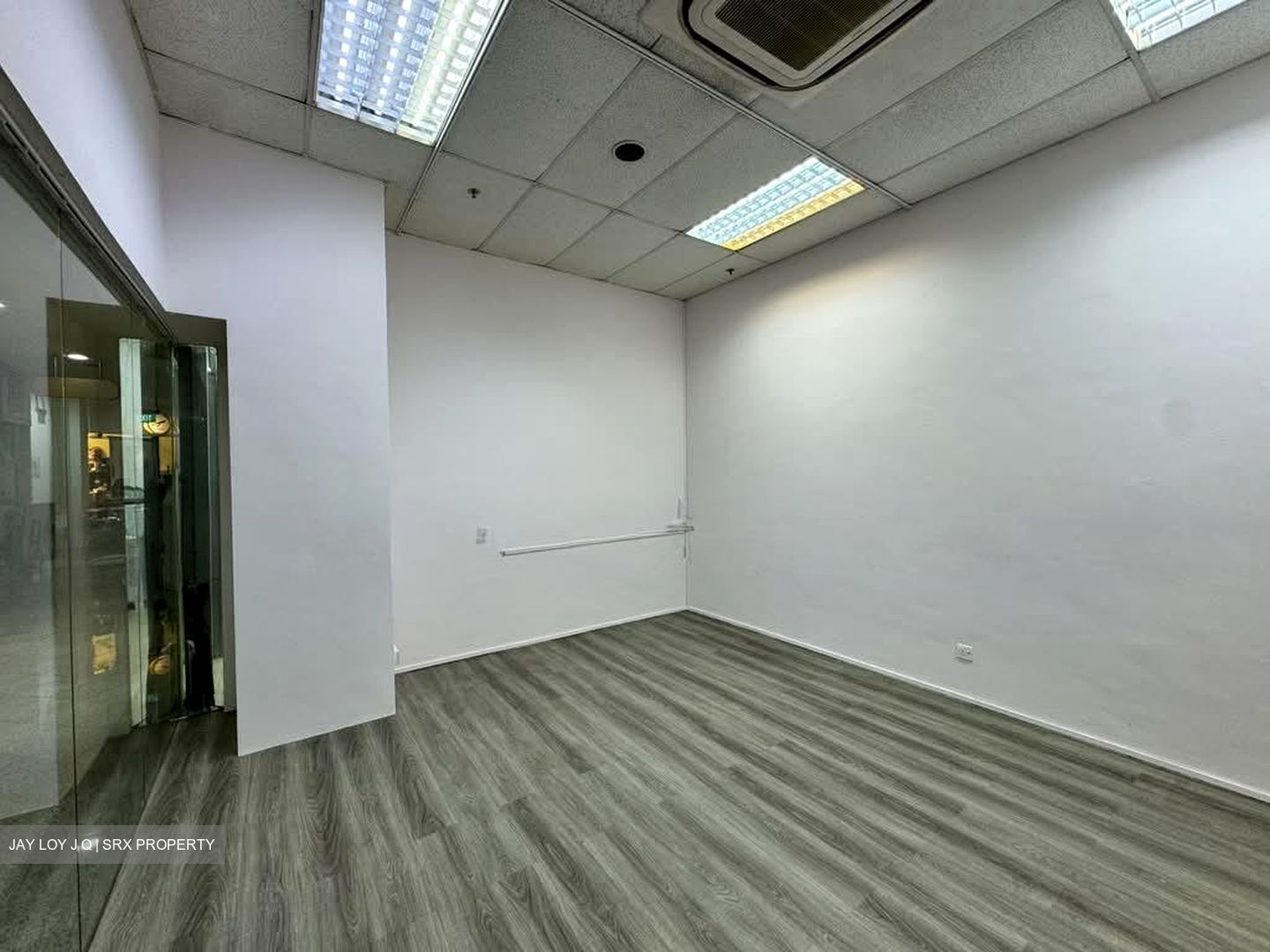 Sunshine Plaza (D7), Shop House #556099021